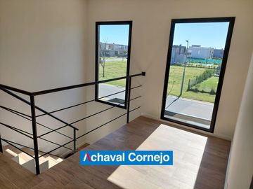 Casa en venta de 3 dormitorios a estrenar en Barrio Ceibos, Puertos.