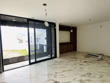 Casa en venta en Los Robles residencial