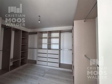 Casa en  venta  6 ambientes en Barrio Acacias Puertos