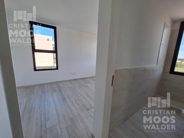 Casa en  venta  6 ambientes en Barrio Acacias Puertos