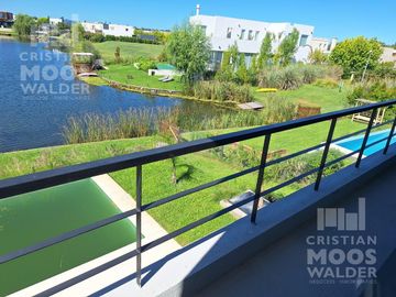 Casa en  venta  6 ambientes en Barrio Acacias Puertos
