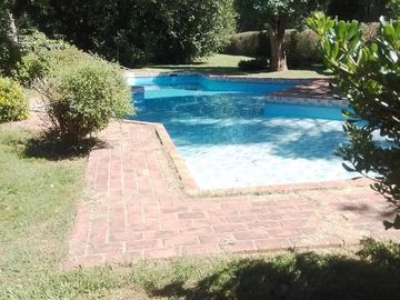 Venta Casa Quinta 4 dormitorios - Gral. Rodríguez - Bs. As.