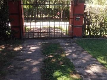 Venta Casa Quinta 4 dormitorios - Gral. Rodríguez - Bs. As.