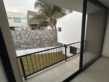 CASA EN VENTA LOMAS DE GRAN JARDIN