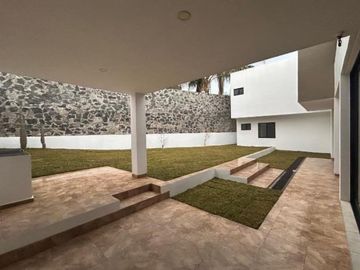 CASA EN VENTA LOMAS DE GRAN JARDIN