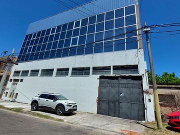 Galpón en  Cuenca y La Guarda - Ezpeleta