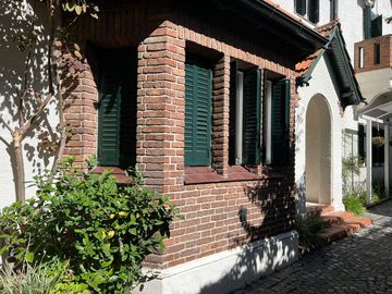 Casa magnífica en Naón al 1800 Belgrano R