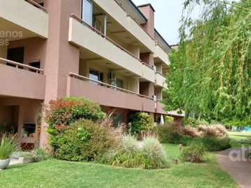 Venta departamento 2 AMBIENTES/ PILETA/Con cochera/Pilar Complejo Villa del Lago