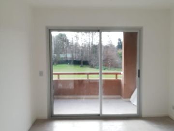 Venta departamento 2 AMBIENTES/ PILETA/Con cochera/Pilar Complejo Villa del Lago