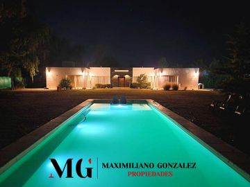 Casa Quinta en Venta, 7 ambientes - Spegazzini