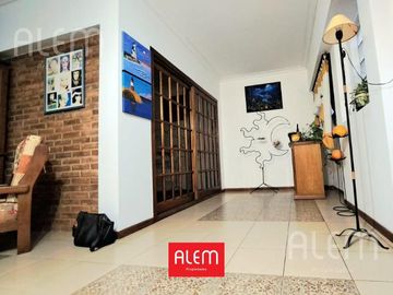 Casa en venta en Lomas de Zamora Oeste