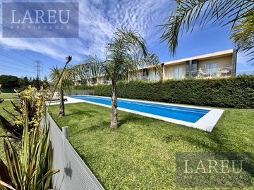 Casa tipo duplex en Spring Park