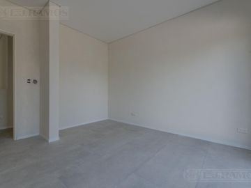 LJ RAMOS | VENTA| CASA BARRIO CERRADO HARAS DEL SOL | PILAR | SIST CONSTRUCTIVO DE ULT TECNOLOGÍA