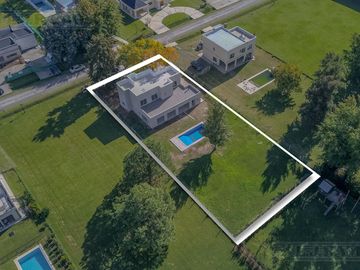 LJ RAMOS | VENTA| CASA BARRIO CERRADO HARAS DEL SOL | PILAR | SIST CONSTRUCTIVO DE ULT TECNOLOGÍA