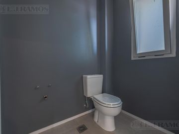 LJ RAMOS | VENTA| CASA BARRIO CERRADO HARAS DEL SOL | PILAR | SIST CONSTRUCTIVO DE ULT TECNOLOGÍA