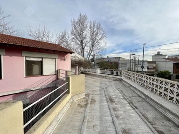 4 amb c/garage pasante y depósito - Venta Directa - Oportunidad!!!