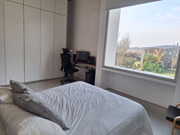 Importante casa en venta a la Laguna Puertos del lago muelles