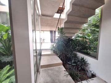 Importante casa en venta a la Laguna Puertos del lago muelles