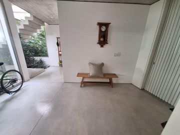 Importante casa en venta a la Laguna Puertos del lago muelles