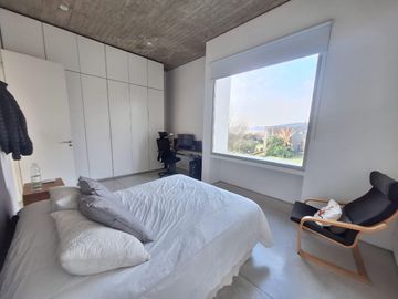 Importante casa en venta a la Laguna Puertos del lago muelles