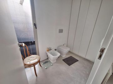 Importante casa en venta a la Laguna Puertos del lago muelles