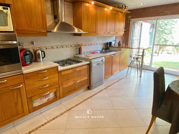 Departamento en  venta en Av.Las Heras al 800
