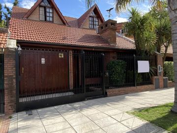 Departamento en  venta en Av.Las Heras al 800