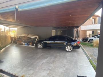 Duplex en Country La Cuesta, Pileta, Cochera Doble, Quincho