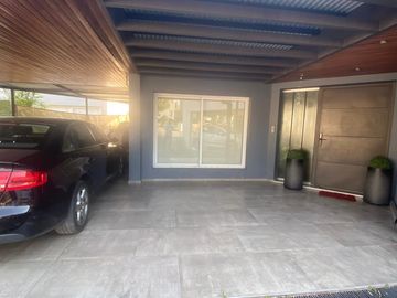 Duplex en Country La Cuesta, Pileta, Cochera Doble, Quincho