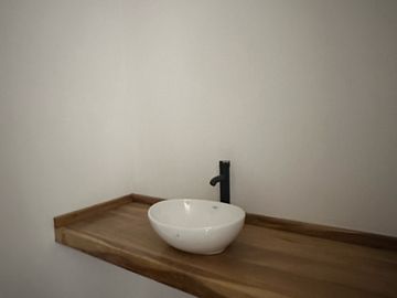 Casa a estrenar tres dormitoios en una planta.