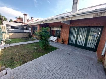 VENTA CASA 2 DORMITORIOS - LOMAS DE ALBERDI, ROSARIO