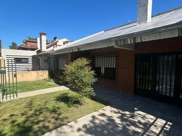 VENTA CASA 2 DORMITORIOS - LOMAS DE ALBERDI, ROSARIO