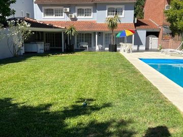 Casa en venta en Barrio Camino Real