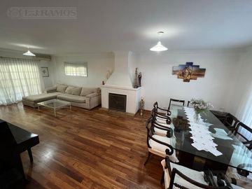 Casa en venta en Barrio Camino Real