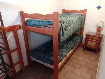 Casa en venta - 4 Dormitorios 2 Baños - Cochera - 450Mts2 - Mar del Tuyú