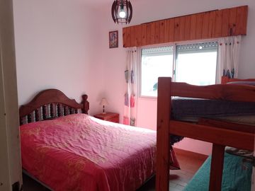 Casa en venta - 4 Dormitorios 2 Baños - Cochera - 450Mts2 - Mar del Tuyú