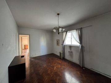 VENTA - 3 AMBIENTES C/BALCÓN - A REFACCIONAR - VILLA CRESPO