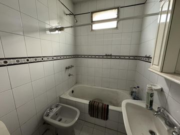 VENTA - 3 AMBIENTES C/BALCÓN - A REFACCIONAR - VILLA CRESPO