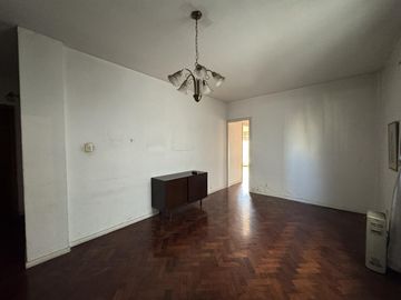 VENTA - 3 AMBIENTES C/BALCÓN - A REFACCIONAR - VILLA CRESPO