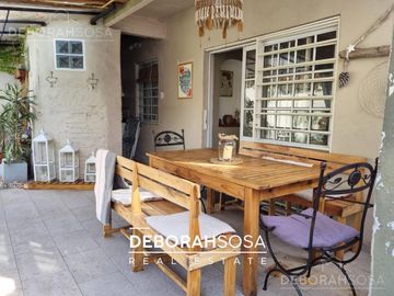 Casa en Venta dos plantas 7 ambientes 5 habitaciones pileta terraza en Victoria tigre san fernando