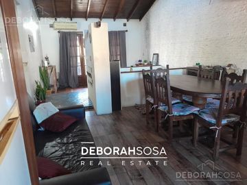 Casa en Venta dos plantas 7 ambientes 5 habitaciones pileta terraza en Victoria tigre san fernando