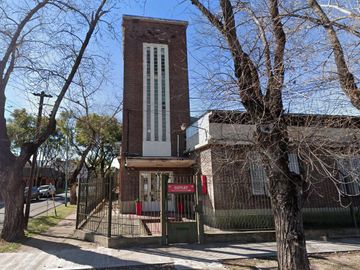 Depósito y Oficinas en VENTA en la mejor zona de Carapachay, Vicente Lopez