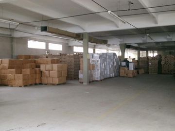 Depósito y Oficinas en VENTA en la mejor zona de Carapachay, Vicente Lopez