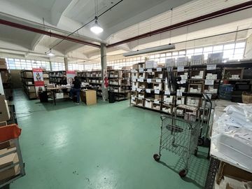 Depósito y Oficinas en VENTA en la mejor zona de Carapachay, Vicente Lopez