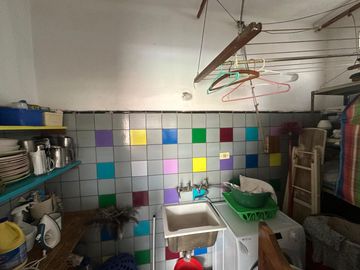Casa en venta en Barrio Centro, 4 dorm, 2 baños, patio, terraza y garage. APTO CREDITO