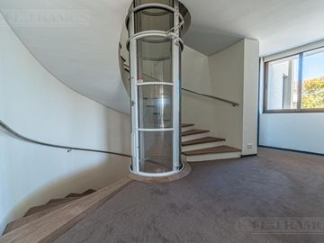 Casa a la laguna con 4 dormitorios en venta en   La Isla - Nordelta