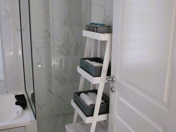 LOTE AL GOLF 2.100m². 4 DORMITORIOS.
