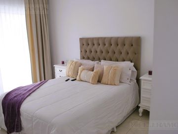 LOTE AL GOLF 2.100m². 4 DORMITORIOS.