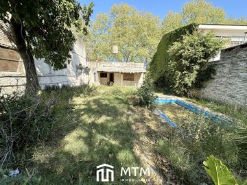 Galpon y casa en venta, en Granadero Baigorria.
