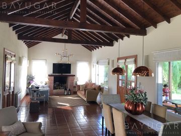 Venta Casa - Chacras del Molino / Exaltación de la Cruz - Lote de 2000 m2